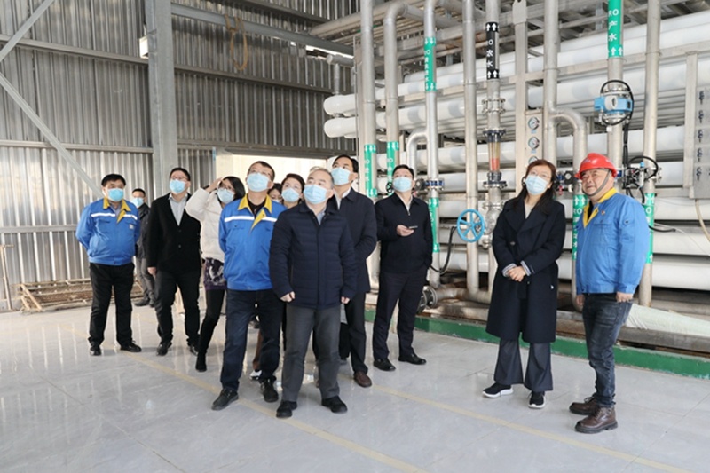 2022年12月15日，時任浙江省發(fā)展改革委黨組成員、副主任吳紅梅蒞臨景興紙業(yè)調(diào)研企業(yè)用能、節(jié)能工作
